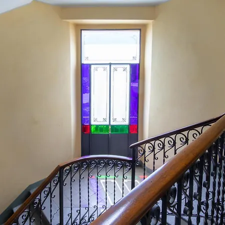 Apartamento Porta Venezia- Design Apartment, 2-bedrooms, Netflix, Wifi